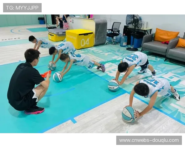 攻防效率数据印证团队篮球重要性,均衡发展成争冠关键