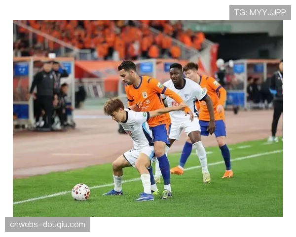 本土新星闪耀：毛伟杰、廖锦涛横空出世，成为球队胜负手